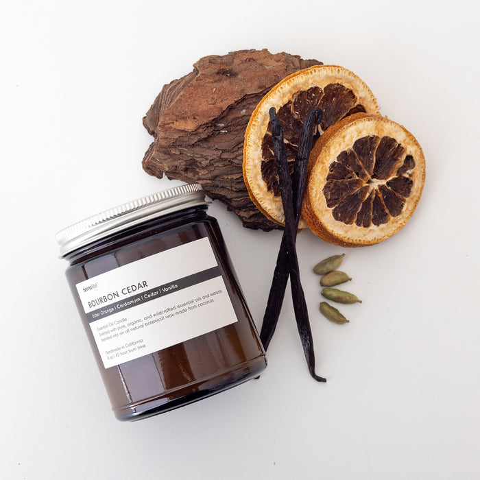 Bourbon Cedar - Essential Oil Candle (classic)